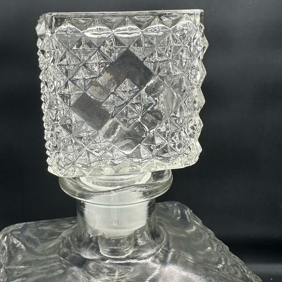 Vintage 1960 Art Deco Diamond Accented Glass Decanters Set of 2 Barware - Picture 6 of 10
